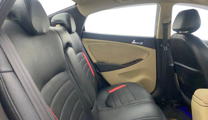 2014 Hyundai Verna FLUIDIC 1.6 VTVT SX, Petrol, Manual, 1,01,092 km, Right Side Rear Door Cabin