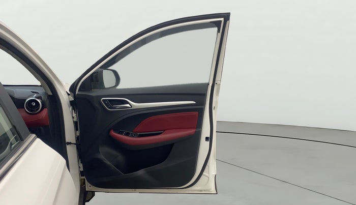 2022 MG ASTOR SAVVY 1.3 TURBO AT S RED, Petrol, Automatic, 17,450 km, RHS Front Door