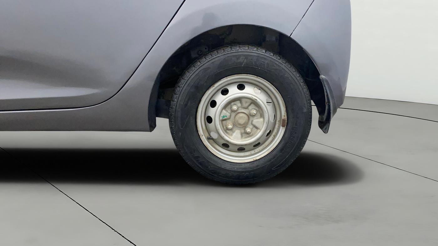 2015 Hyundai Eon ERA +, Petrol, Manual, 46,782 km, Left Rear Wheel
