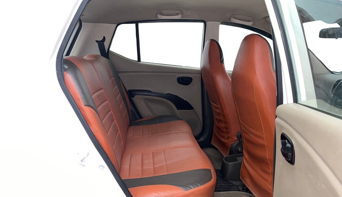 2016 Hyundai i10 MAGNA 1.1, Petrol, Manual, 39,842 km, Right Side Rear Door Cabin