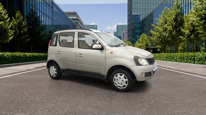 2014 Mahindra Quanto C6, Diesel, Manual, 1,06,601 km, Right Front Diagonal