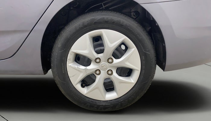 2016 Hyundai Verna 1.4 VTVT, Petrol, Manual, 1,16,477 km, Left Rear Wheel