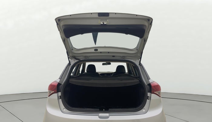 2016 Hyundai Elite i20 MAGNA 1.2, Petrol, Manual, 68,619 km, Boot Door Open