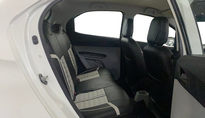 2023 Tata Tiago XT CNG, CNG, Manual, 27,707 km, Right Side Rear Door Cabin