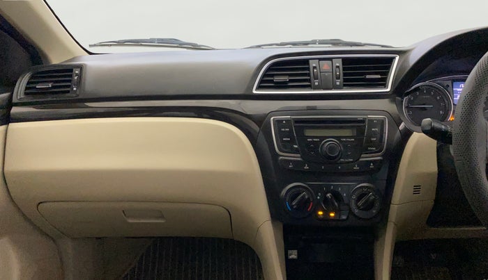 2018 Maruti Ciaz SIGMA 1.4 MT PETROL, Petrol, Manual, 39,880 km, Air Conditioner