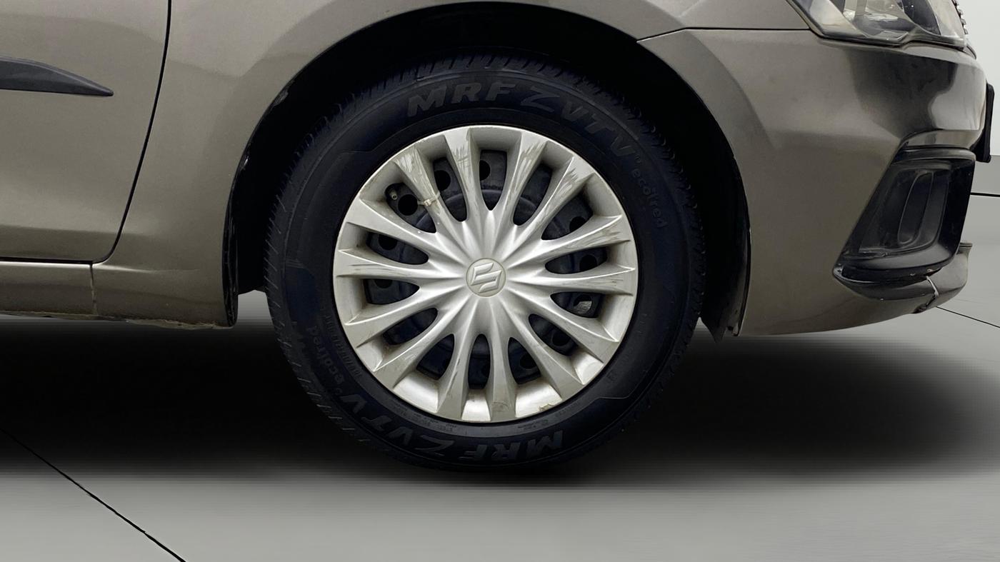 2018 Maruti Ciaz SIGMA 1.5 SHVS MT  PETROL, Petrol, Manual, 66,620 km, Right Front Wheel
