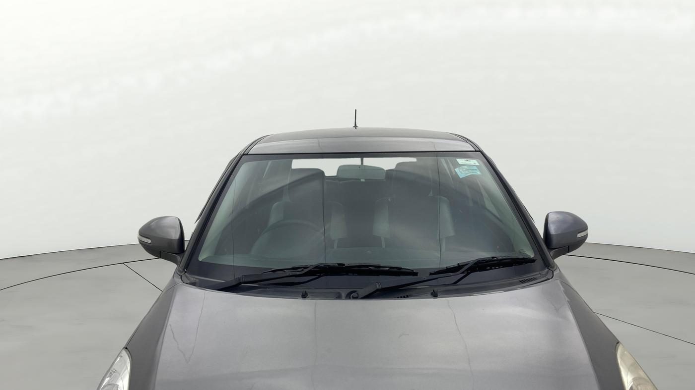 2017 Maruti Swift VXI O, Petrol, Manual, 46,243 km, Front Windshield