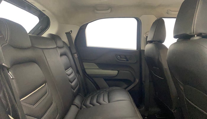 2022 Tata PUNCH ADVENTURE MT, Petrol, Manual, 34,636 km, Right Side Rear Door Cabin