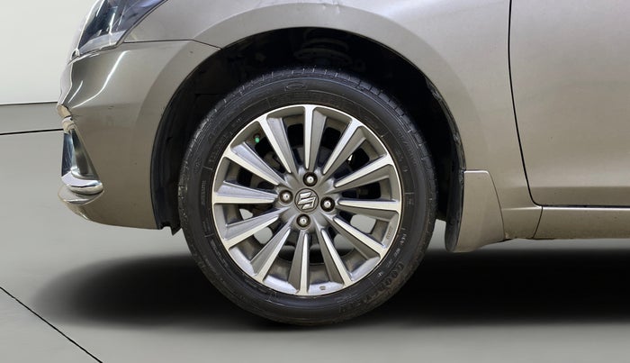 2020 Maruti Ciaz ALPHA 1.5 SHVS PETROL, Petrol, Manual, 40,659 km, Left Front Wheel