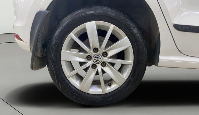 2015 Volkswagen Polo HIGHLINE1.2L, Petrol, Manual, 51,135 km, Right Rear Wheel