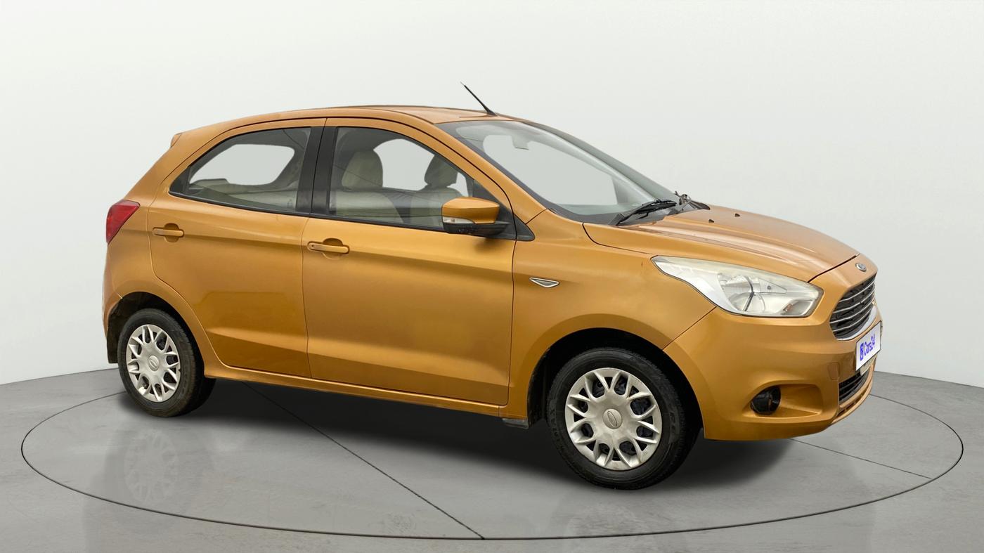 2015 Ford New Figo TREND 1.2 PETROL, Petrol, Manual, 82,951 km, Right Front Diagonal
