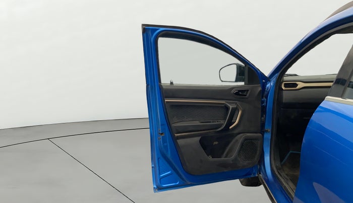 2021 Renault Kiger RXT AMT, Petrol, Automatic, 34,585 km, LHS Front Door