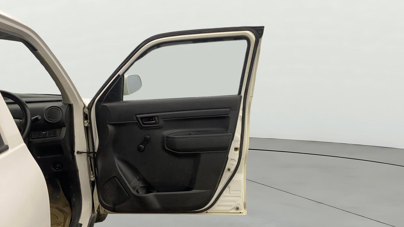 2022 Maruti S PRESSO LXI (O) CNG, CNG, Manual, 37,565 km, RHS Front Door