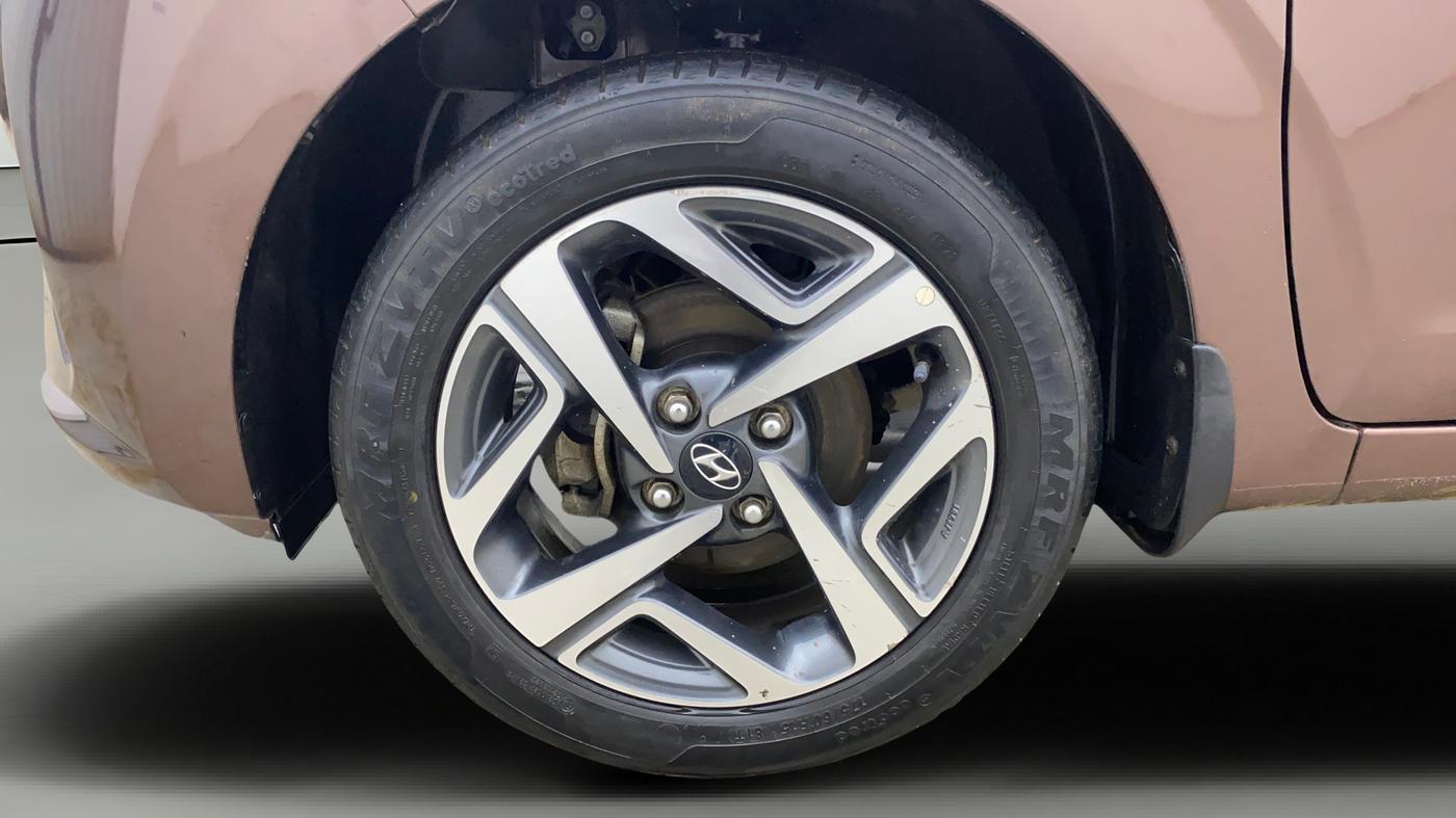 2021 Hyundai AURA SX 1.2, Petrol, Manual, 21,246 km, Left Front Wheel