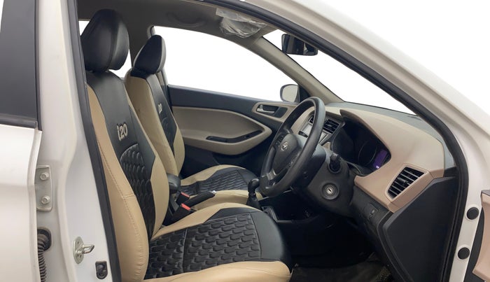 2018 Hyundai Elite i20 SPORTZ 1.2, Petrol, Manual, 70,303 km, Right Side Front Door Cabin