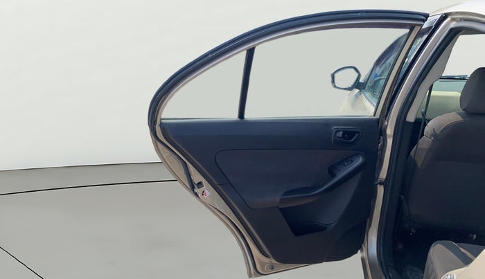 2014 Tata Zest XMA F-TRONIC DIESEL, Diesel, Automatic, 1,36,213 km, LHS Rear Door