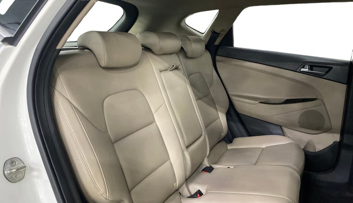 2018 Hyundai Tucson GLS 4WD AT DIESEL, Diesel, Automatic, 1,28,073 km, Right Side Rear Door Cabin