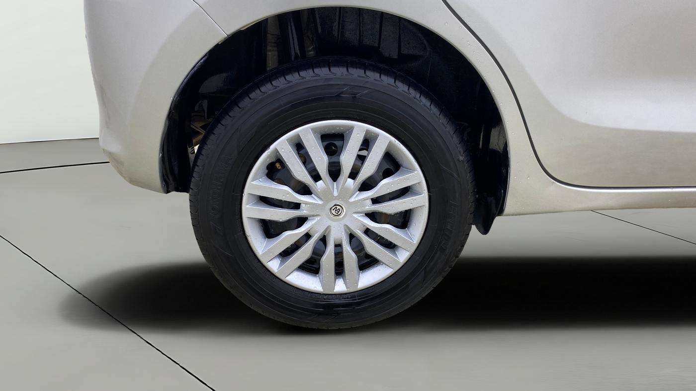 2019 Maruti Swift VXI AMT, Petrol, Automatic, 91,974 km, Right Rear Wheel