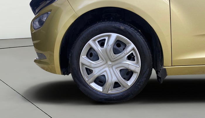 2020 Tata ALTROZ XT PETROL, Petrol, Manual, 45,005 km, Left Front Wheel