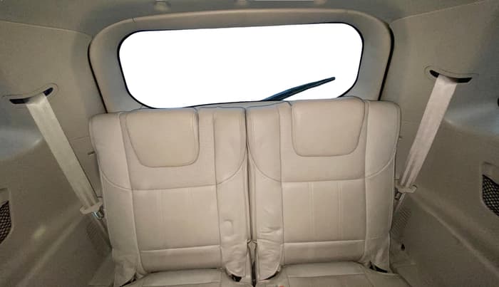 2016 Mahindra XUV500 W10 AT, Diesel, Automatic, 67,801 km, Third Seat Row ( optional )