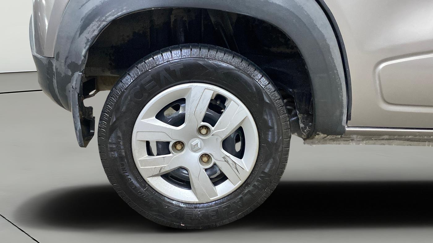 2019 Renault Kwid RXT 1.0 (O), Petrol, Manual, 50,047 km, Right Rear Wheel