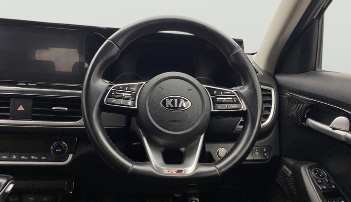 2020 KIA SELTOS GTX PLUS AT 1.5 DIESEL, Diesel, Automatic, 1,22,874 km, Steering Wheel Close Up
