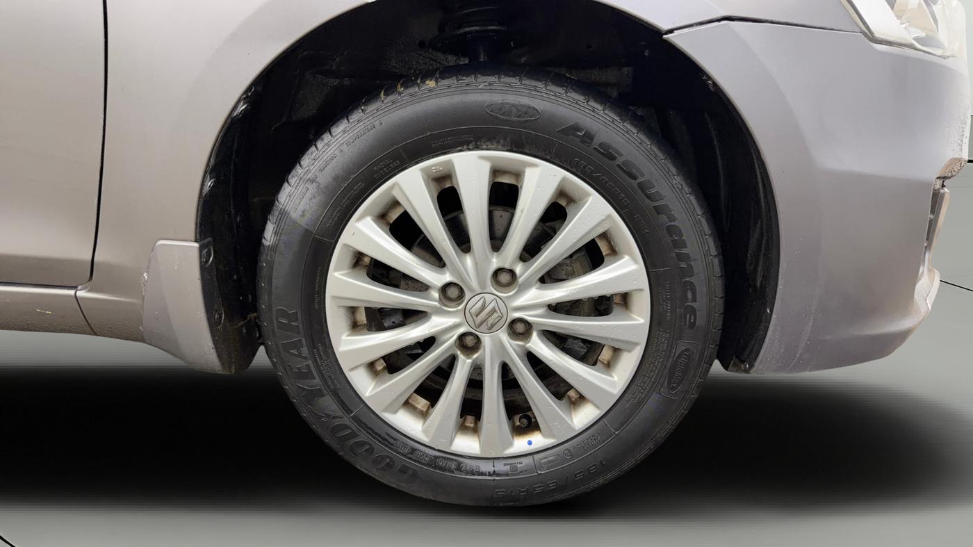 2018 Maruti Ciaz ZETA 1.4  AT PETROL, Petrol, Automatic, 57,380 km, Right Front Wheel