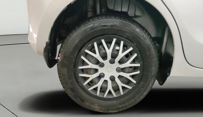 2019 Maruti Swift VXI, Petrol, Manual, 1,05,798 km, Right Rear Wheel