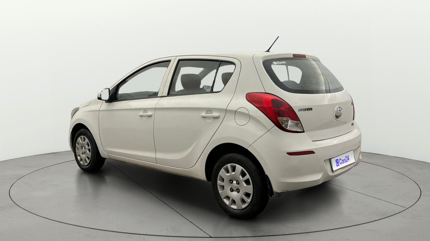 2012 Hyundai i20 MAGNA (O) 1.2, Petrol, Manual, 99,074 km, Left Back Diagonal
