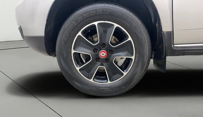 2017 Renault Duster 85 PS RXS MT DIESEL, Diesel, Manual, 1,00,850 km, Left Front Wheel