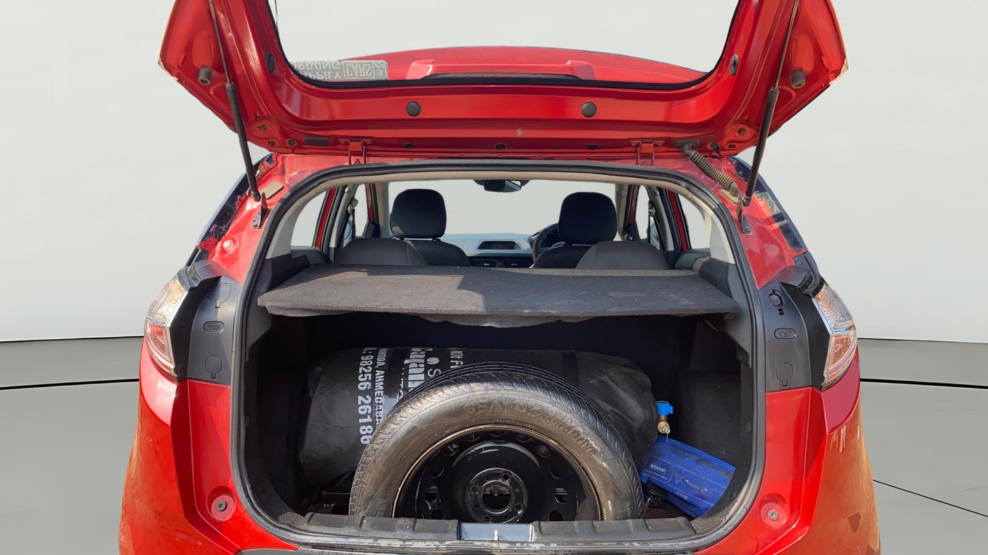 2018 Tata NEXON XM PETROL, CNG, Manual, 96,263 km, Boot Open Zoomed View