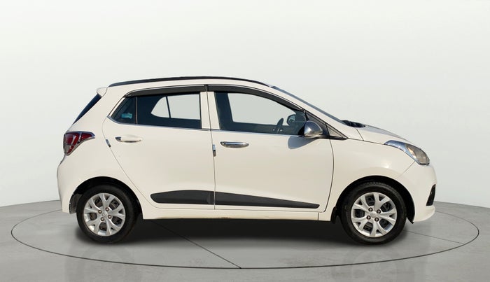 2016 Hyundai Grand i10 SPORTZ 1.2 KAPPA VTVT, Petrol, Manual, 88,659 km, Right Side View