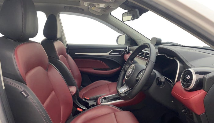 2022 MG ASTOR SAVVY 1.3 TURBO AT S RED, Petrol, Automatic, 17,450 km, Right Side Front Door Cabin