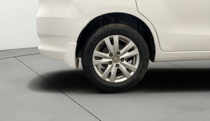 2015 Maruti Ertiga ZXI, Petrol, Manual, 1,08,634 km, Right Rear Wheel