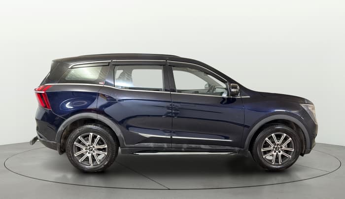 2025 Mahindra XUV700 AX 7 P MT 7 STR, Petrol, Manual, 6,361 km, Right Side View