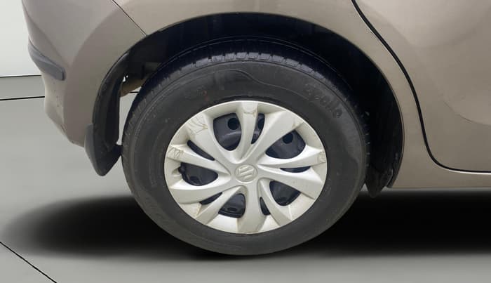 2021 Maruti Swift VXI, CNG, Manual, 52,040 km, Right Rear Wheel