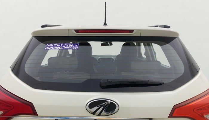 2021 Mahindra XUV300 W8 1.5 DIESEL, Diesel, Manual, 1,28,080 km, Rear Windshield