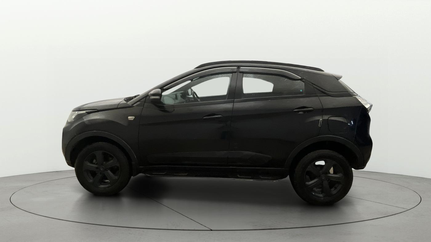 2022 Tata NEXON XZA PLUS PETROL DARK EDITION, CNG, Automatic, 67,935 km, Left Side