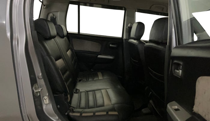 2014 Maruti Wagon R 1.0 VXI, Petrol, Manual, 54,129 km, Right Side Rear Door Cabin