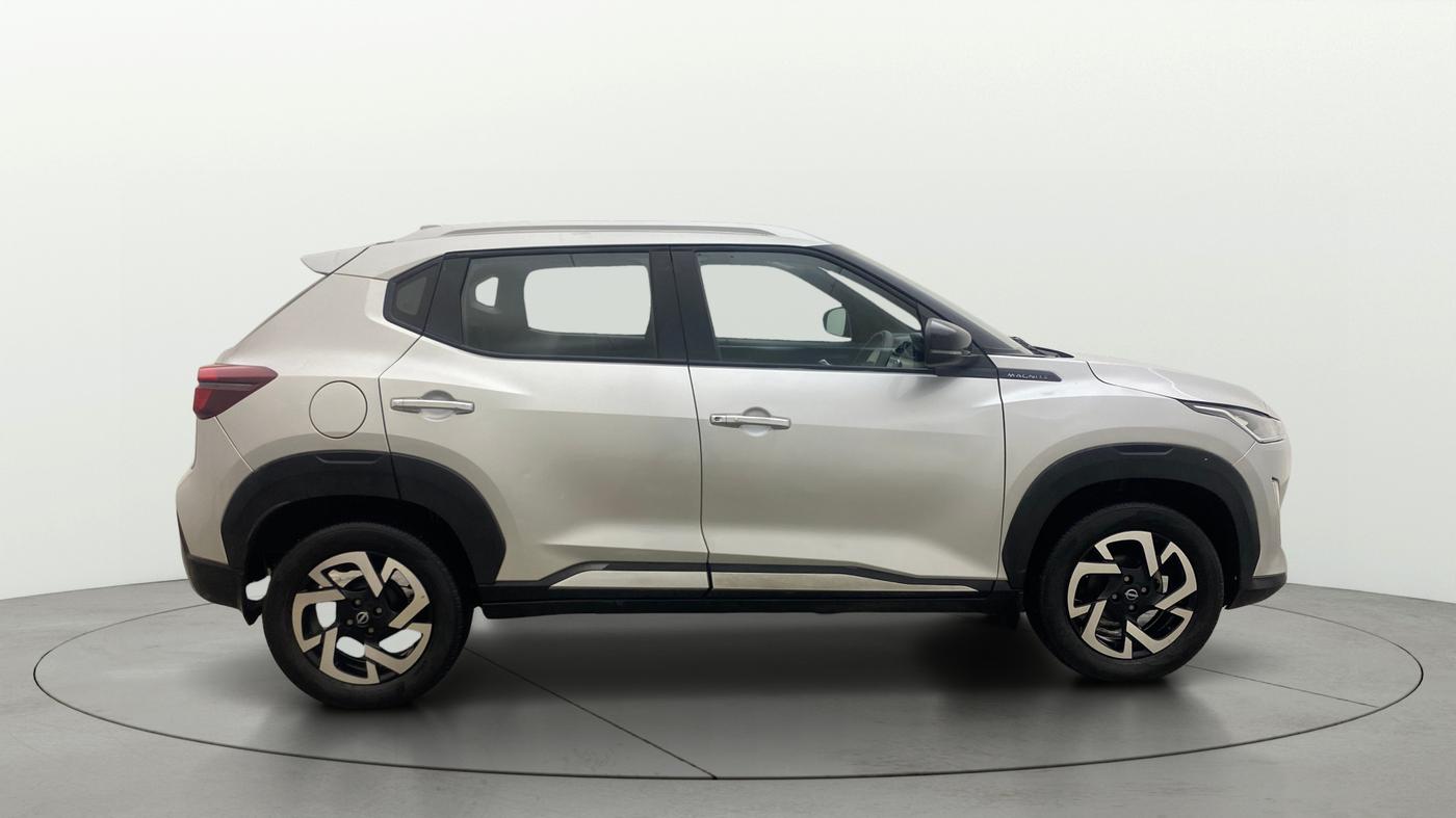 2024 Nissan MAGNITE XV AMT EZ Shift DT, Petrol, Automatic, 49,340 km, Right Side View
