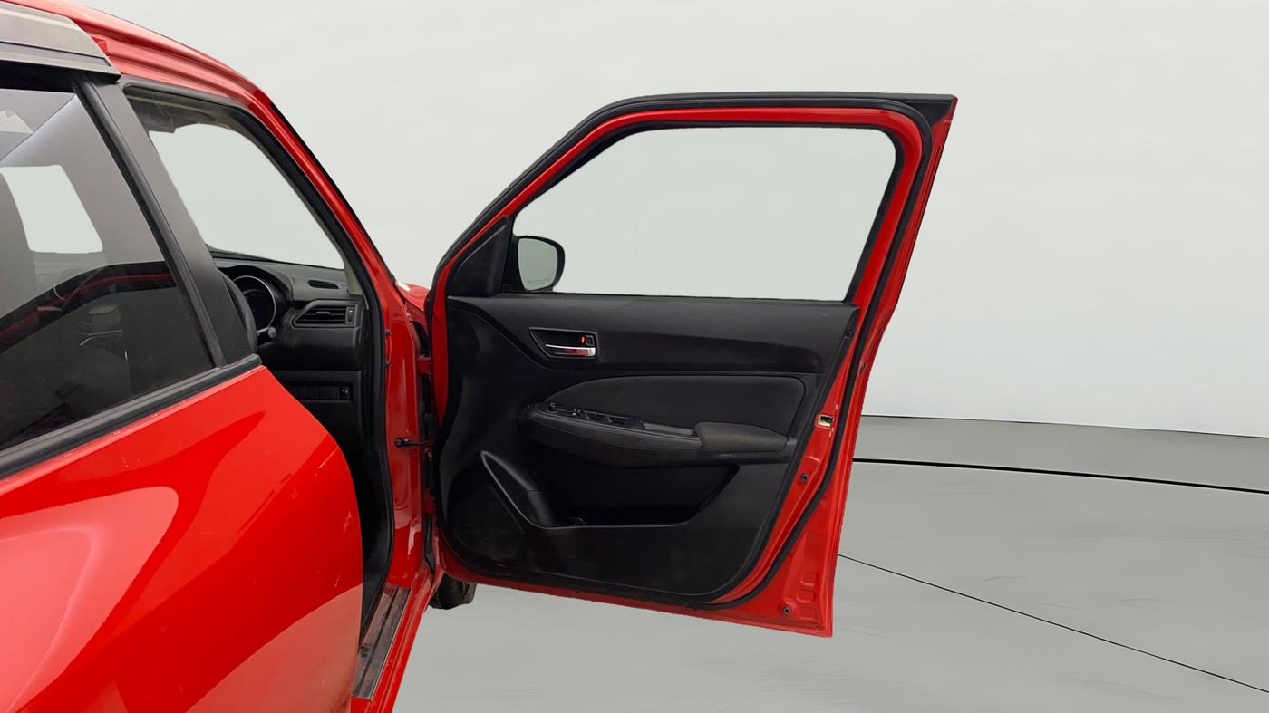 2022 Maruti Swift VXI, Petrol, Manual, 40,862 km, RHS Front Door