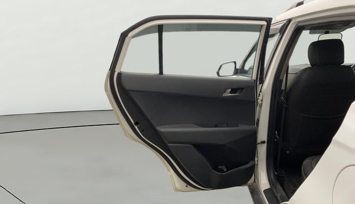 2017 Hyundai Creta SX PLUS 1.6 PETROL, Petrol, Manual, 70,805 km, LHS Rear Door