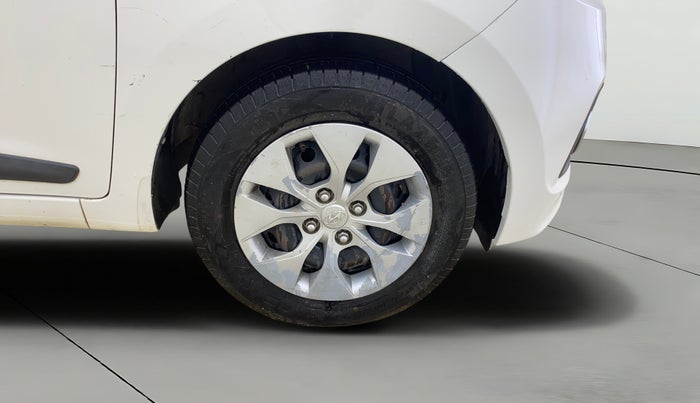 2014 Hyundai Xcent S 1.2, CNG, Manual, 85,548 km, Right Front Wheel