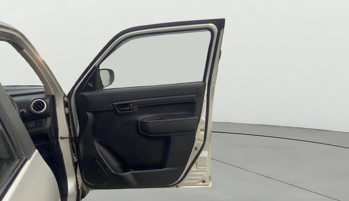 2020 Maruti S PRESSO VXI PLUS AMT, Petrol, Automatic, 20,899 km, RHS Front Door