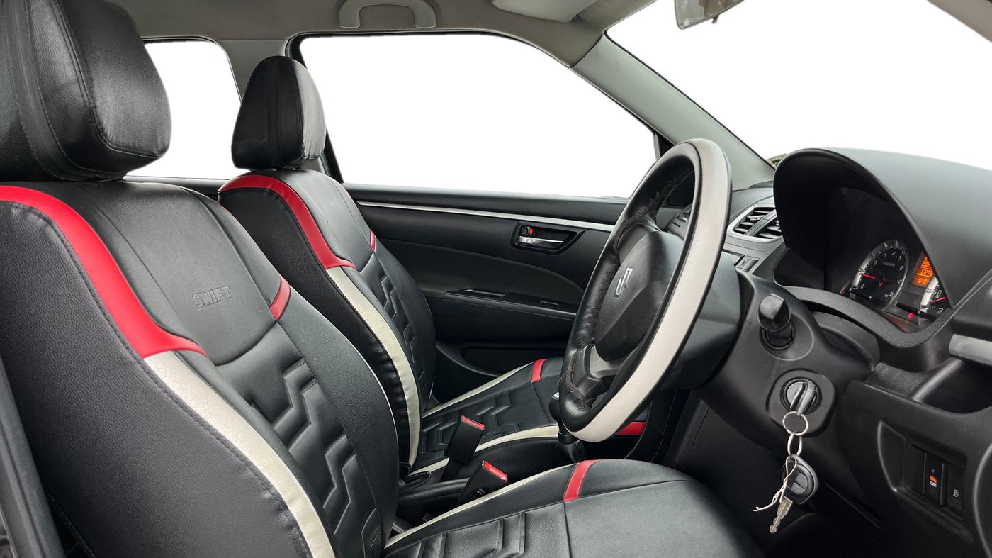 2015 Maruti Swift VXI, Petrol, Manual, 57,277 km, Right Side Front Door Cabin