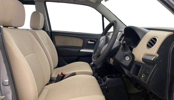 2018 Maruti Wagon R 1.0 LXI CNG, CNG, Manual, 60,466 km, Right Side Front Door Cabin
