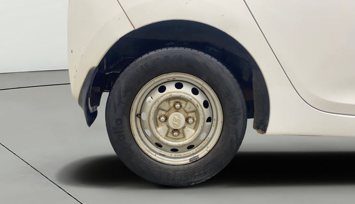 2013 Hyundai Eon ERA +, Petrol, Manual, 69,356 km, Right Rear Wheel