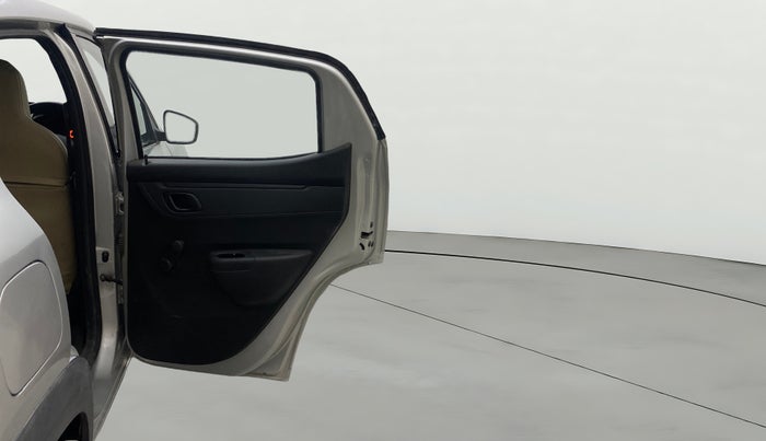 2017 Renault Kwid RXT 0.8, Petrol, Manual, 65,470 km, RHS Rear Door