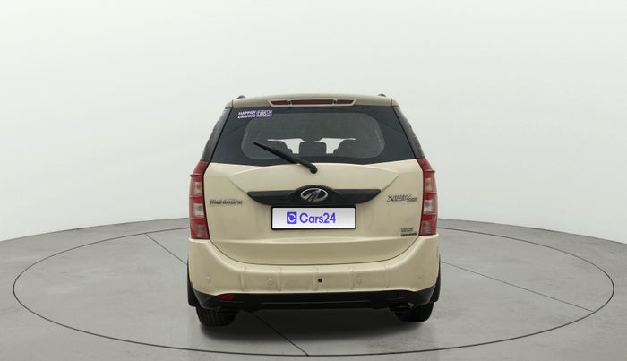 2017 Mahindra XUV500 W6 AT, Diesel, Automatic, 1,28,835 km, Back/Rear