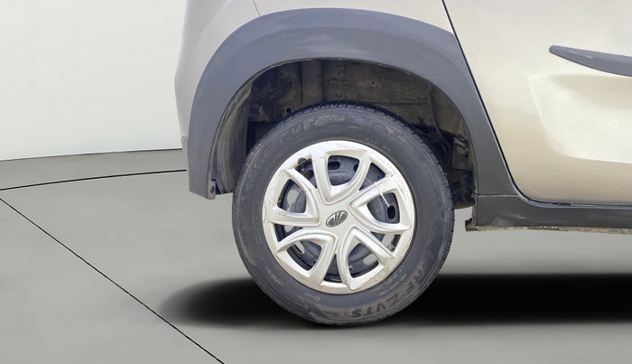 2017 Mahindra KUV 100 NXT K4+ P 6 STR, Petrol, Manual, 35,751 km, Right Rear Wheel